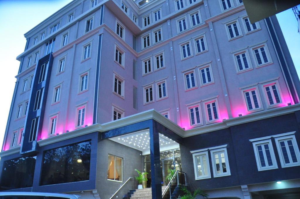 Hoone, kus hotell asub