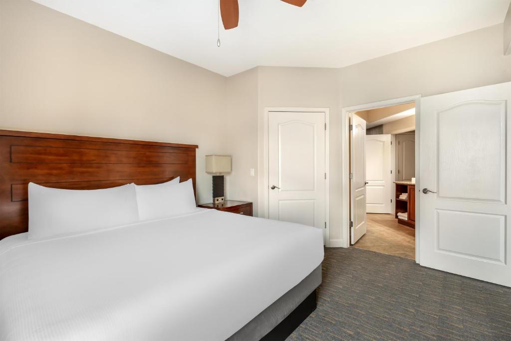 Hilton Vacation Club Scottsdale Villa Mirage - 1 CHAMBRE 1 SUITE KING AVEC BAIGNOIRE ACCESSIBLE