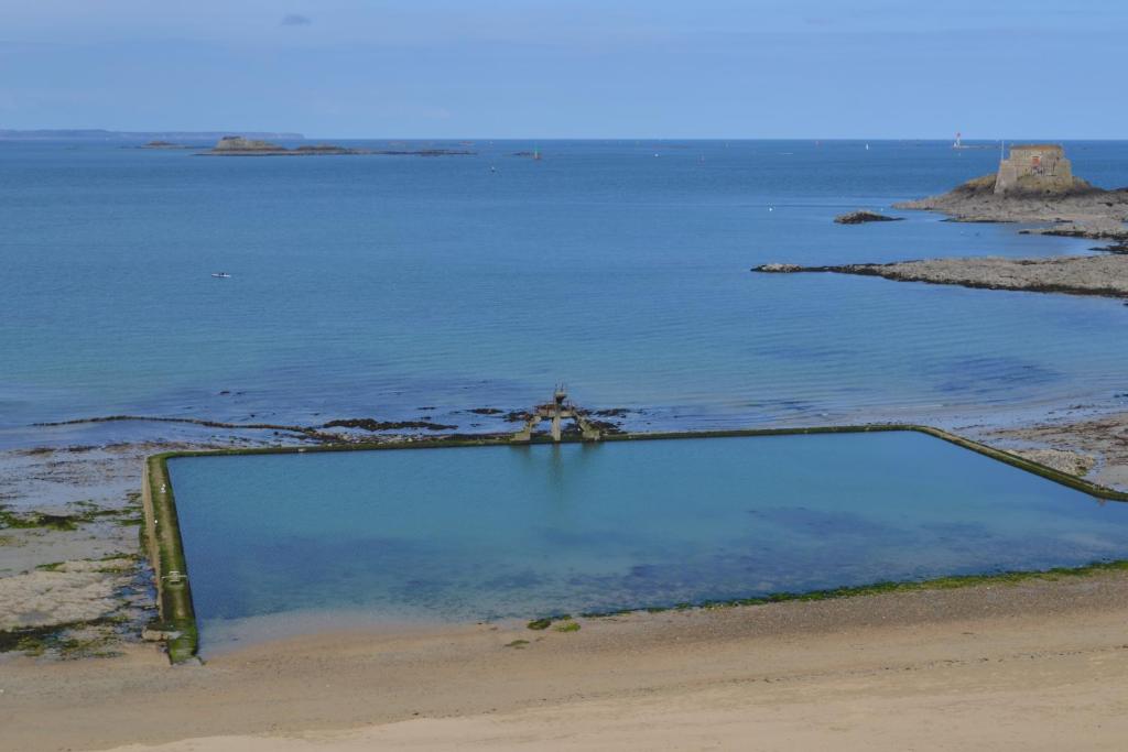 Gallery image of Hôtel La Porte Saint Pierre-Logis Hôtel Intra Muros in Saint Malo