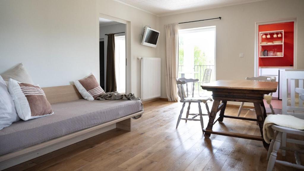 Pension Hanslmann - Appartement Met één Slaapkamer En Balkon