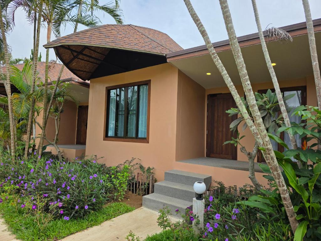 Pai Nai Fun Renovated 2025 - Executive Suite