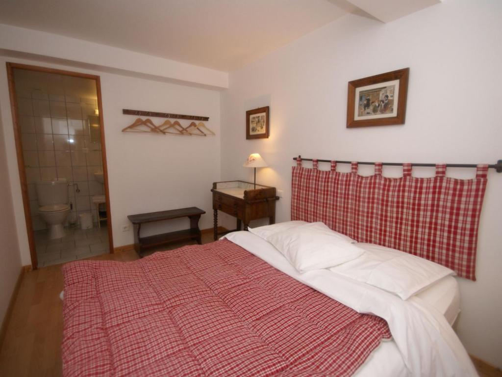 Apartment in Riquewihr with Terrace – photo 14