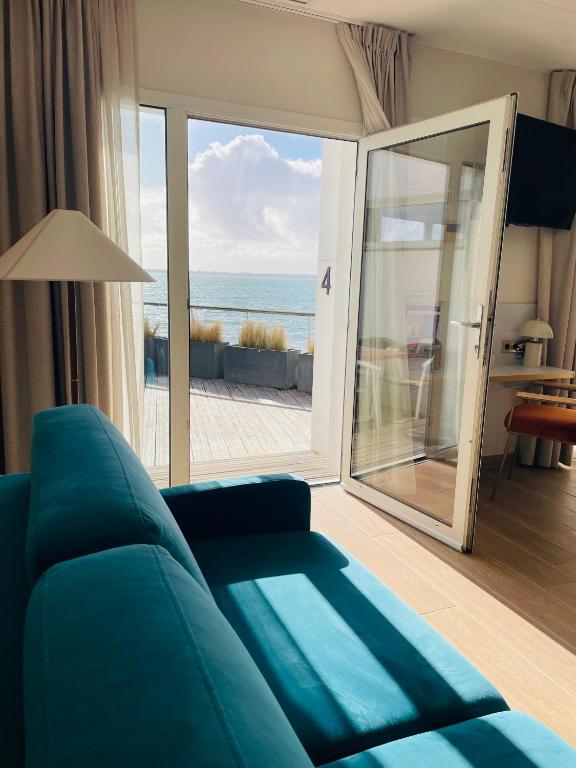 Les Sables Blancs - Superior Double Room With Jacuzzi And Sea View