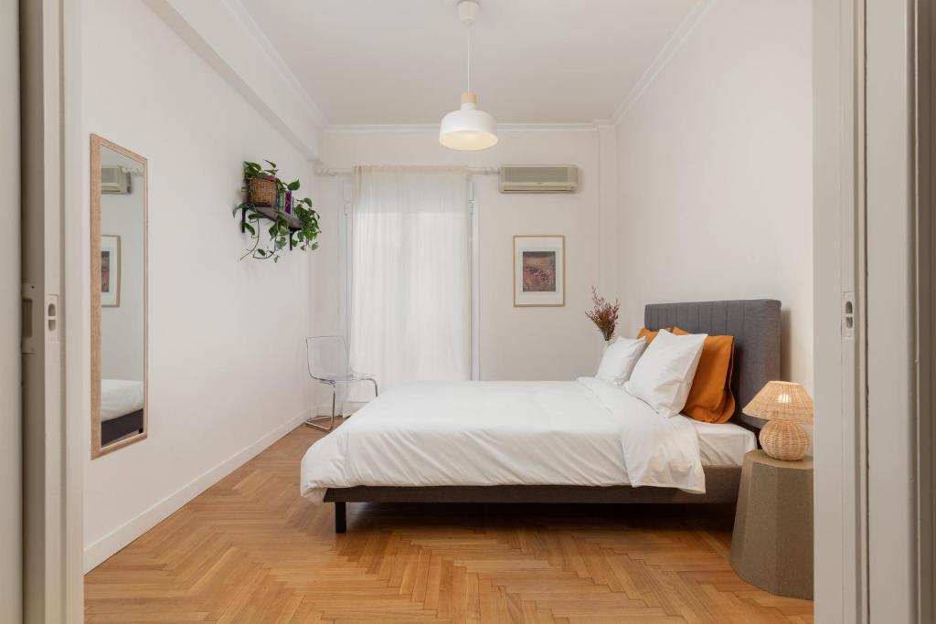 Urban 2BDR apartment in Exarcheia