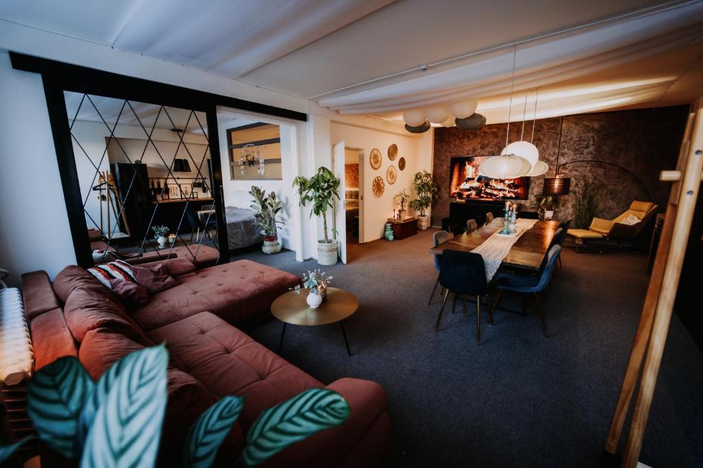 Et opholdsområde på KOHT apartment