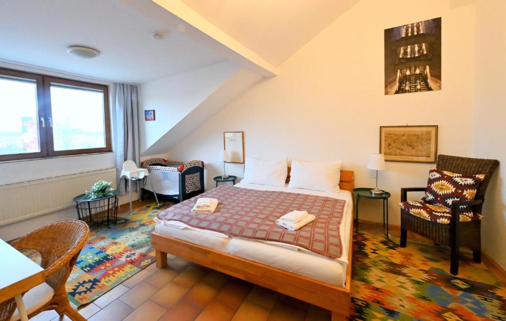 Charming Attic Apartment near Messe Wien and Center