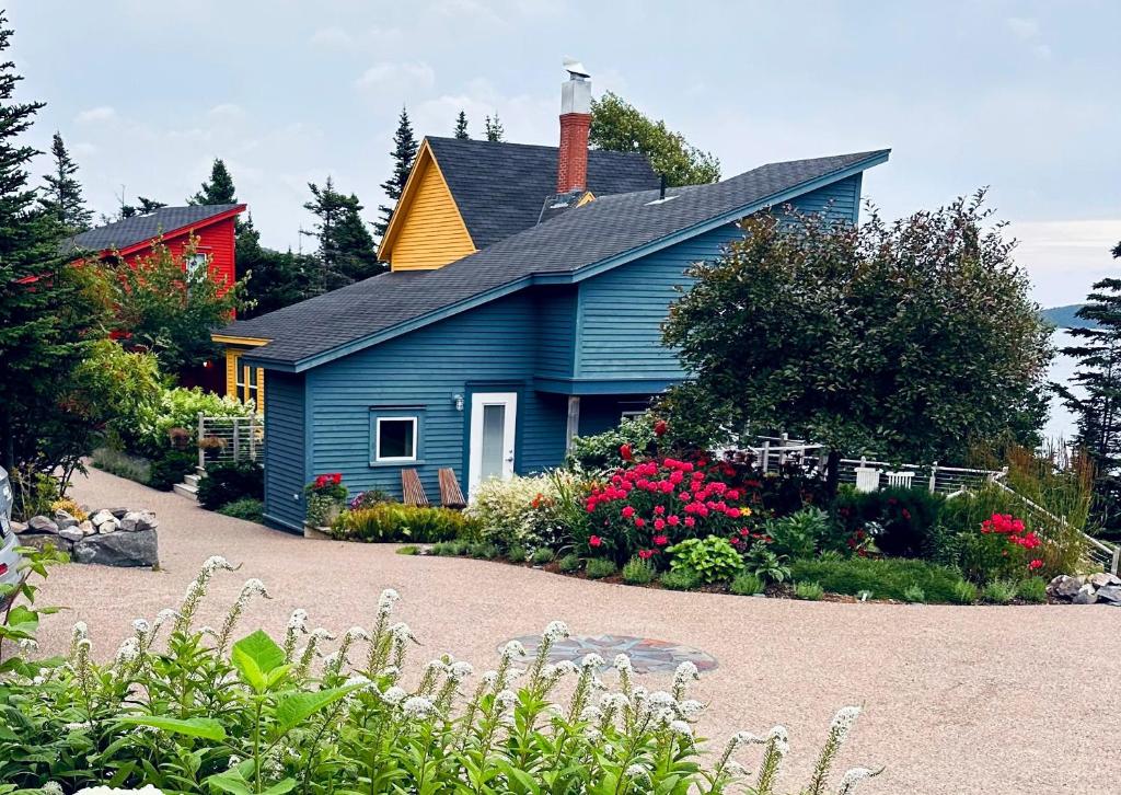 Lodging at Goose Cove Retreat - Trinity, Newfoundland