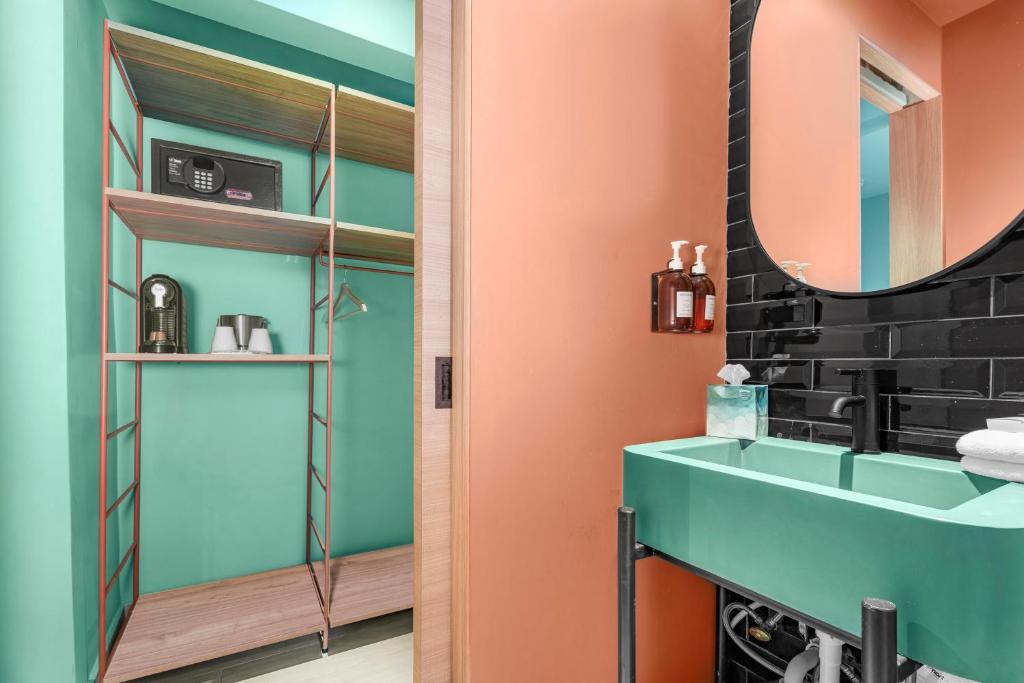 HiBird- Apartment and Suites Hotel - Camera Regina