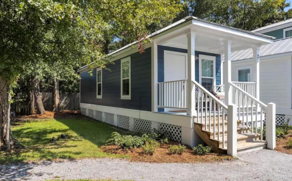 Cottages at Oak Park - Housity