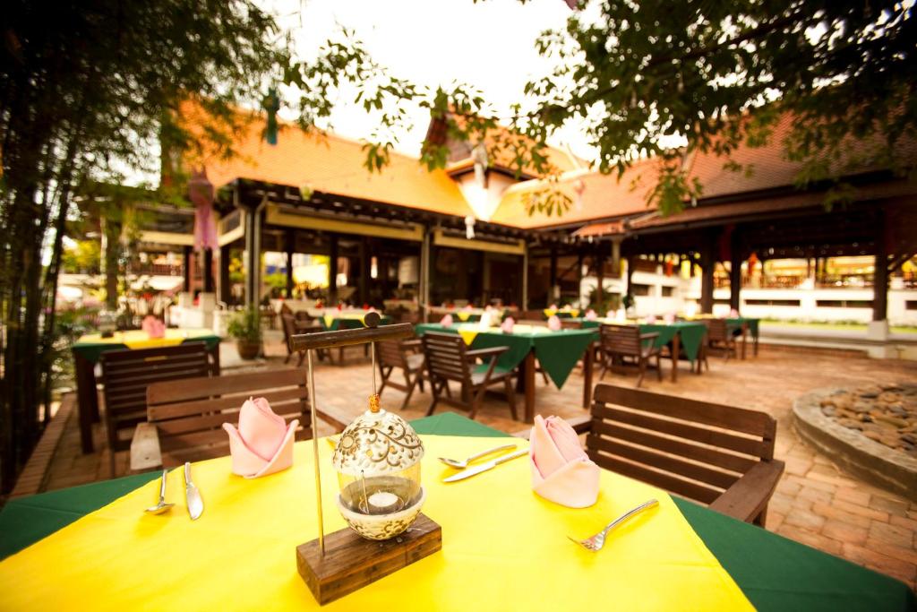 Restaurace v ubytování Khaolak Bhandari Resort & Spa