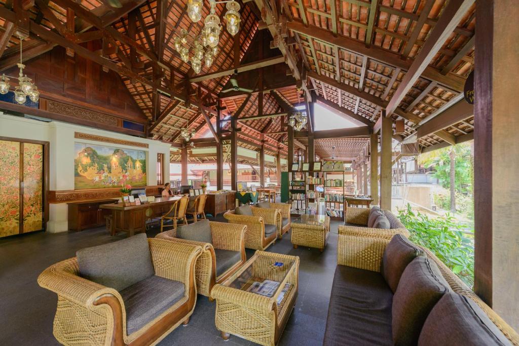 Posezení v ubytování Khaolak Bhandari Resort & Spa