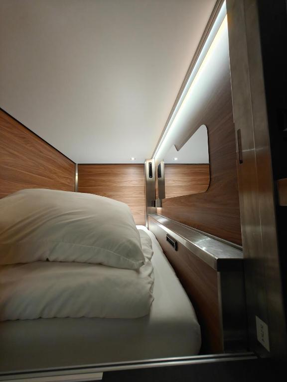 U Street Capsule Hostel photo