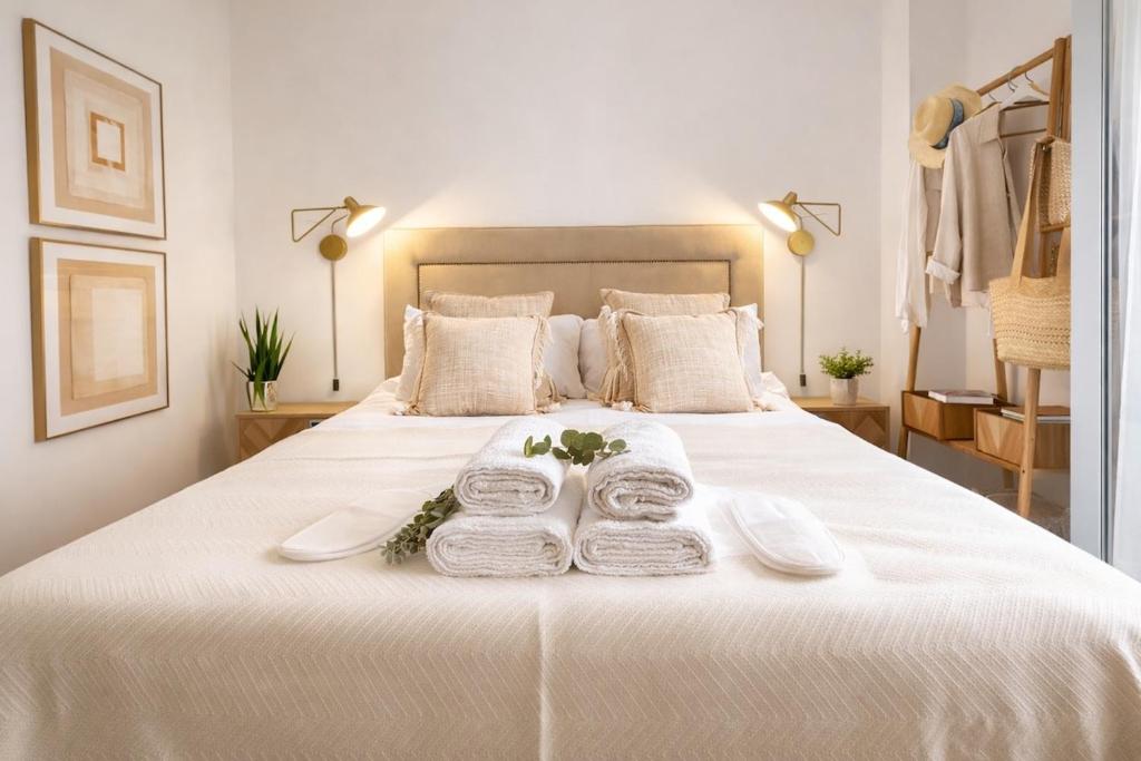 Estudios Premium Centro Sevilla 3 personas Familias Parejas Tele Trabajo