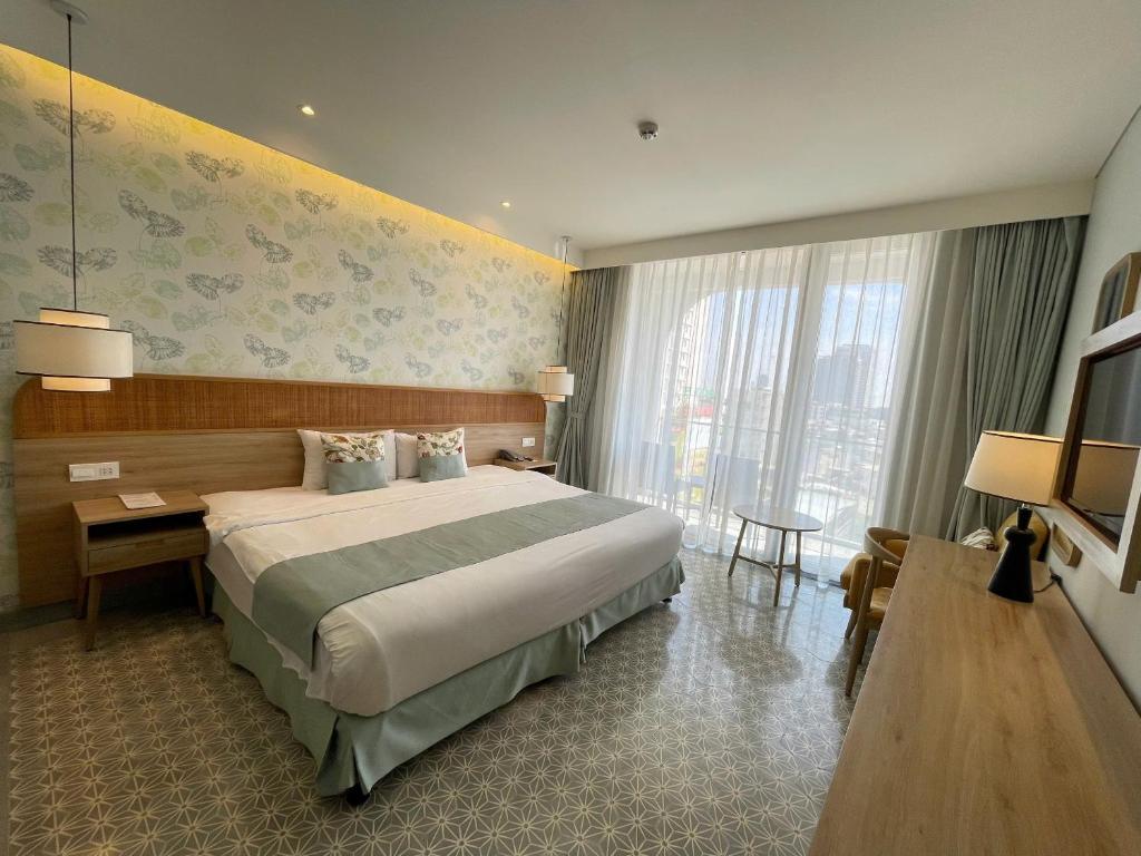 Deluxe Double with Balcony - Free One-way Airport Transfer