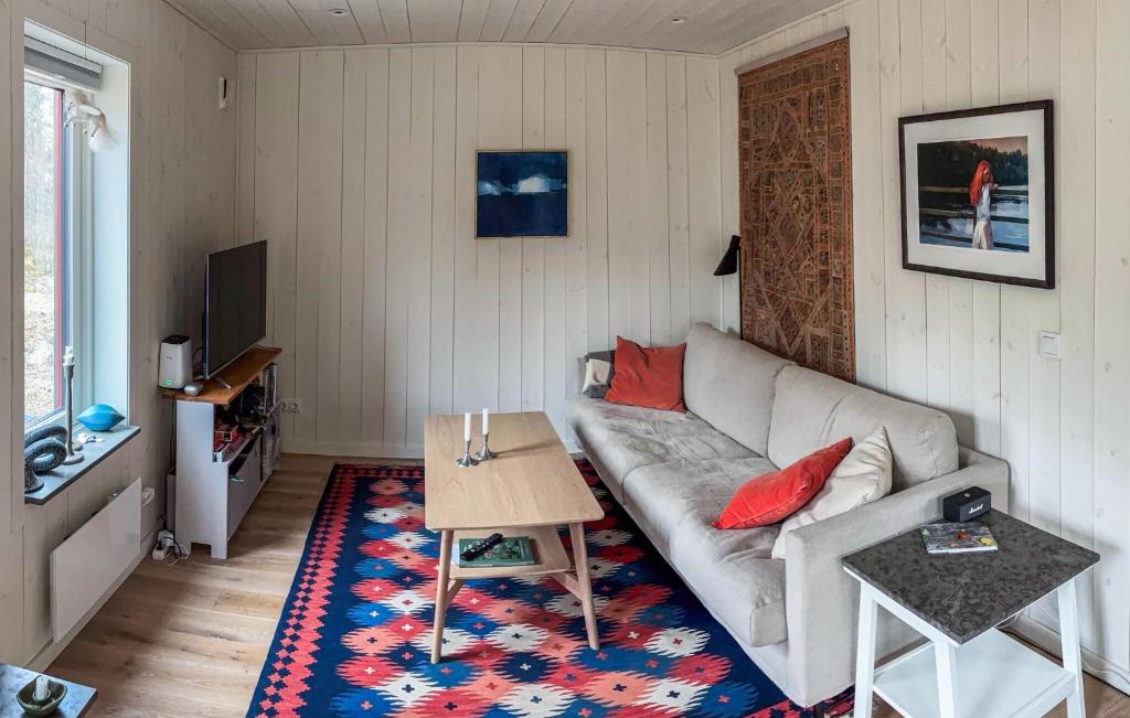 Gorgeous Home In Alingsås With Sauna