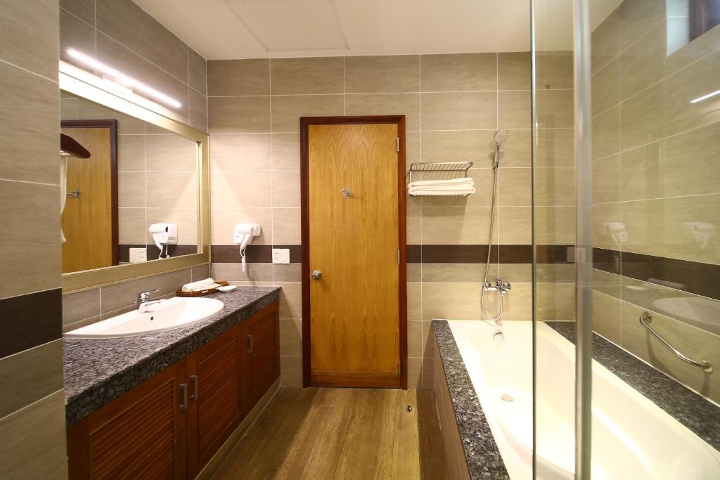 Phòng Grand Deluxe Nhìn ra Vườn