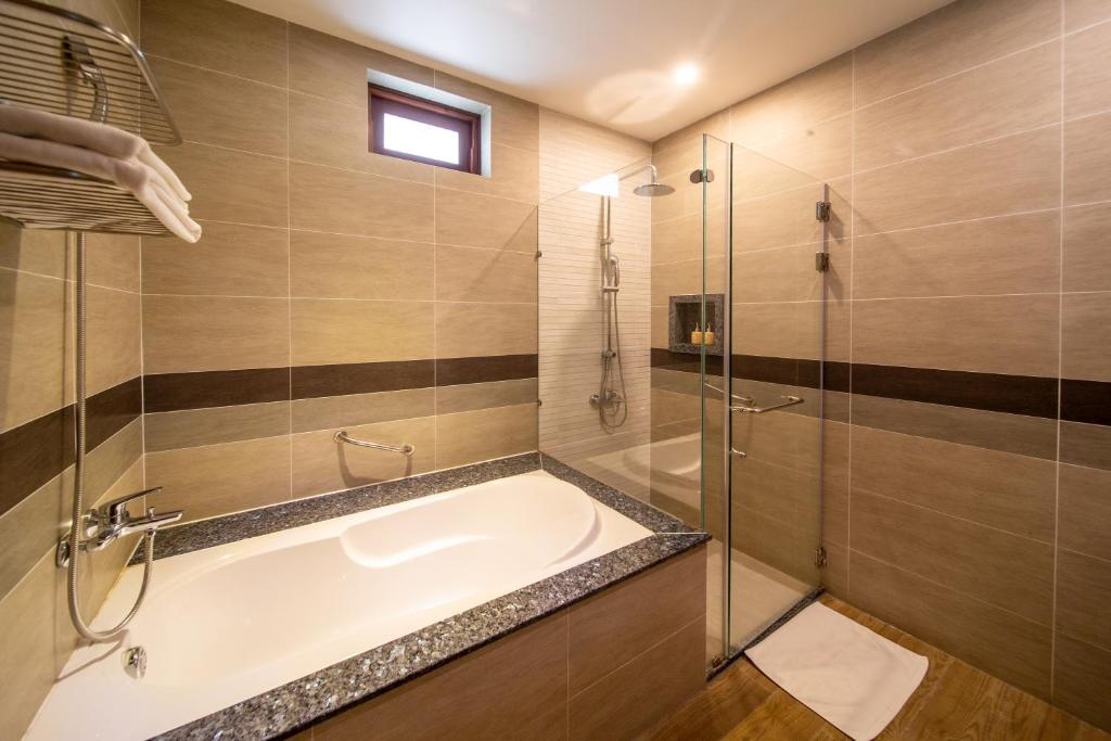 Phòng Grand Deluxe Nhìn ra Vườn