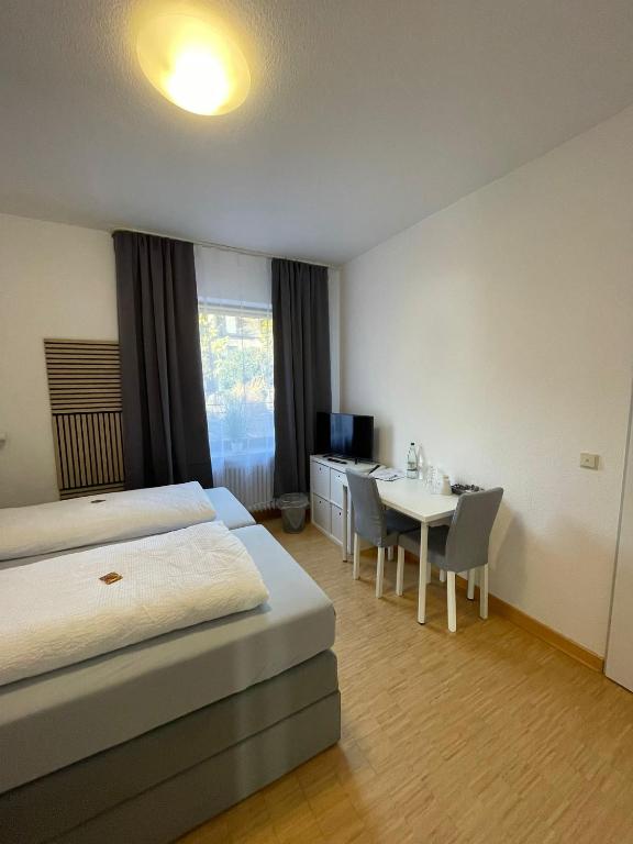Klosterhof Neustadt am Main - Double Room With Garden View