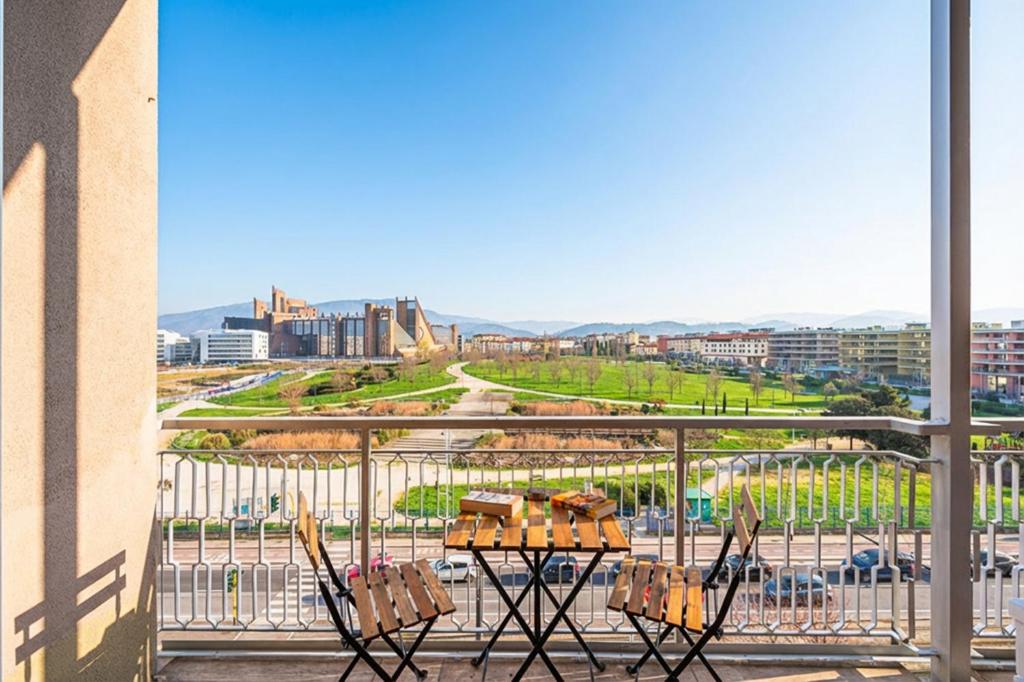 Urban Park View - Airport 10 min - Center 15 min