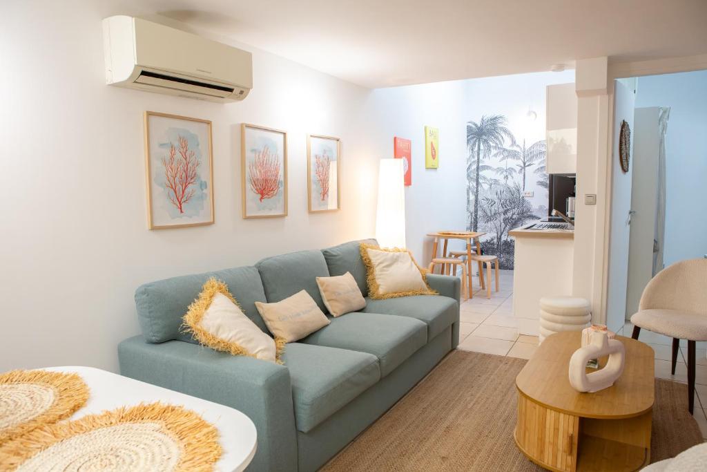 Duplex carré d'or au calme sur cour 100m de la plage