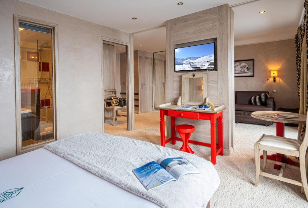 Hôtel les Campanules by Les Etincelles - Privilege Suite