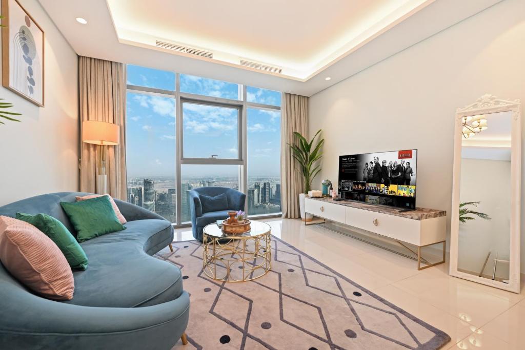 امکانات Paramount Midtown Luxury 2-Bedroom with Burj Khalifa View & Infinity Pool, Near Dubai Mall - تصویر ۴
