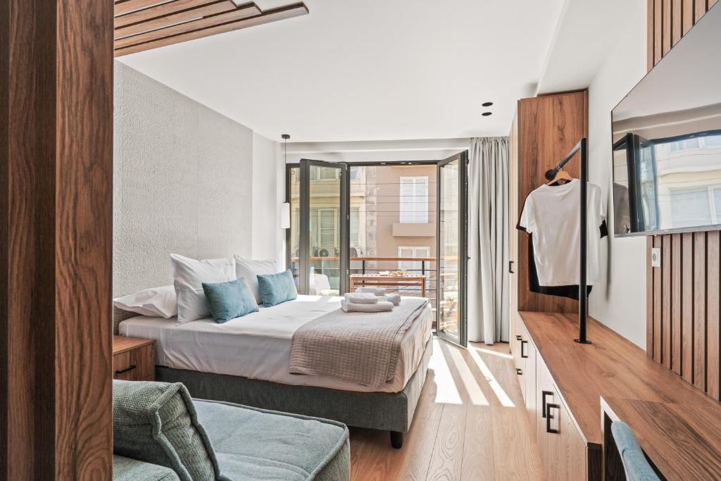 Bedspot Heraklion - Luxury City Balcony Retreat