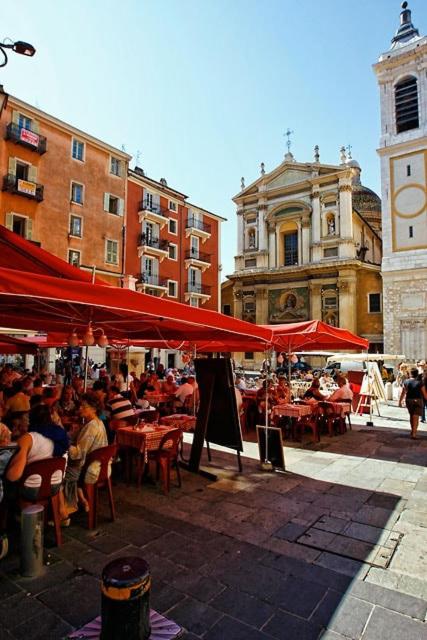 Place Rossetti - Charming Apartment