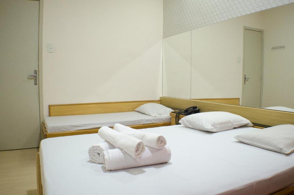  Hotel Hostal (Adults Only)