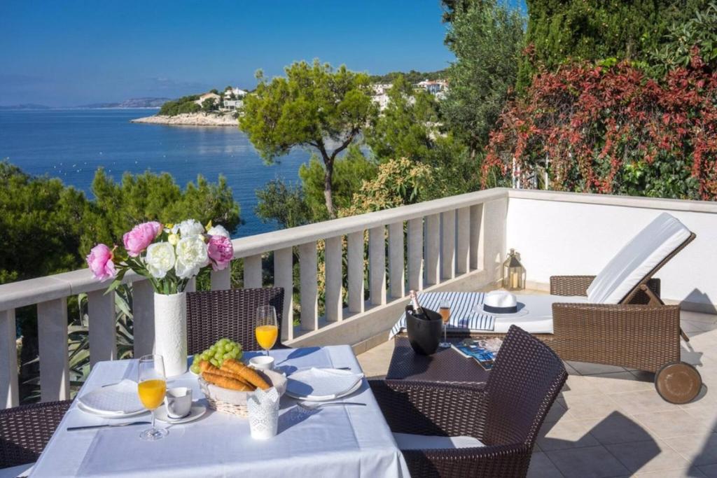 Luxury Beachfront Villa Primosten Oasis with private pool at the beach in Primosten - Housity