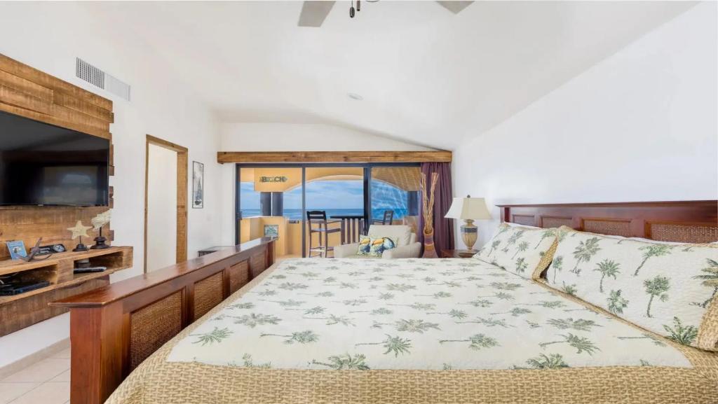 Two-Story 3-Bedroom Beachfront Penthouse at Princesa Resort - BeachBumCondos photo