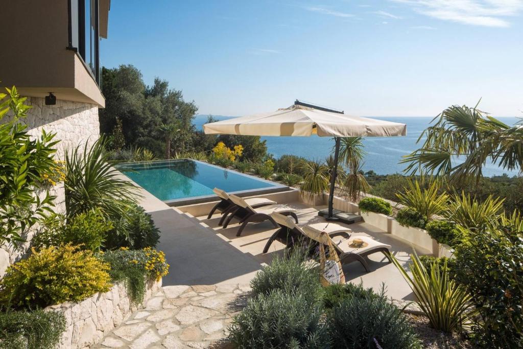 Luxury Villa Energy Orebić Pelješac with heated pool