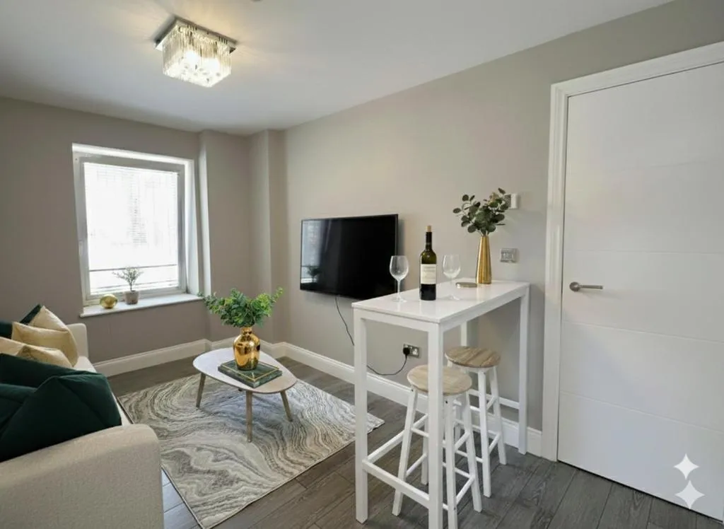 Green Diamond Mason and Finn 1 bedroom apartment