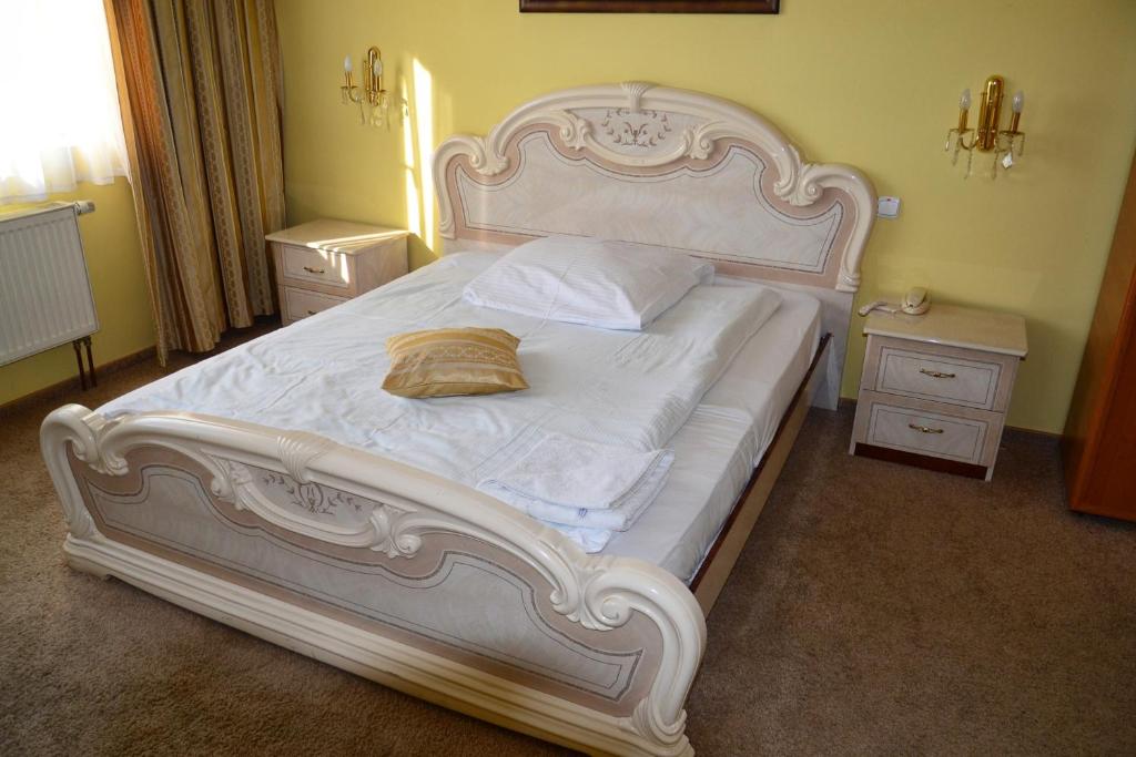 Hotel Restauracja Małopolska - Apartment