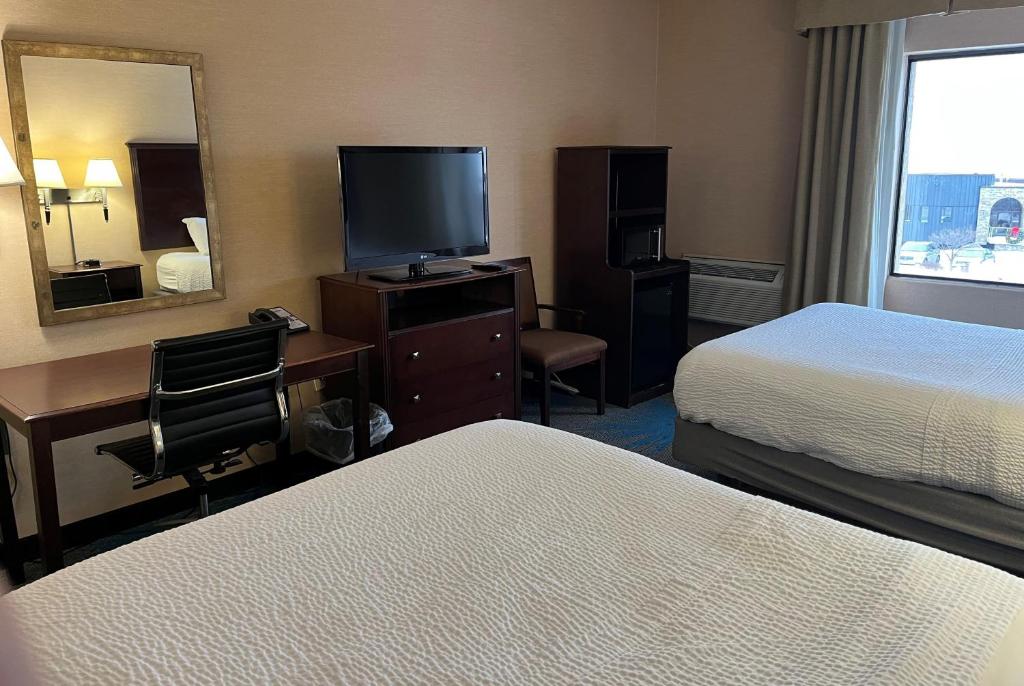 Days Inn by Wyndham Duluth Lakewalk - Habitación Con 2 Camas Grandes - No Fumadores