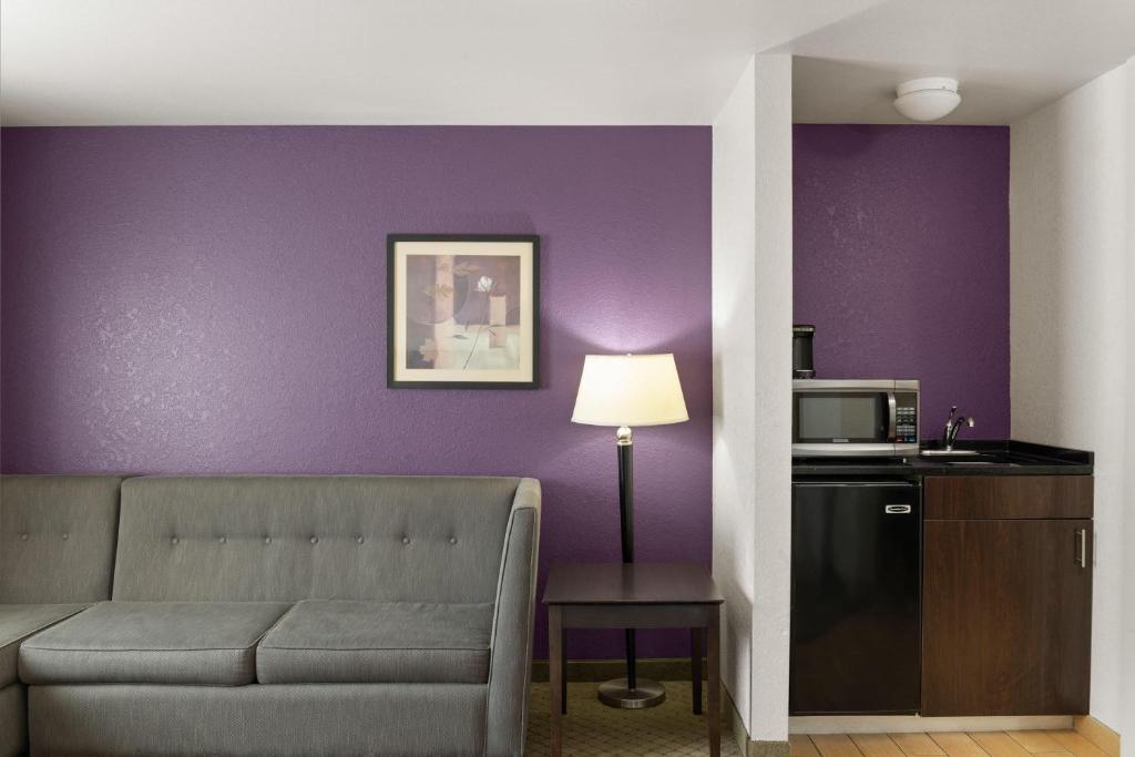 La Quinta by Wyndham Spokane Valley - 1ベッドルームスイート