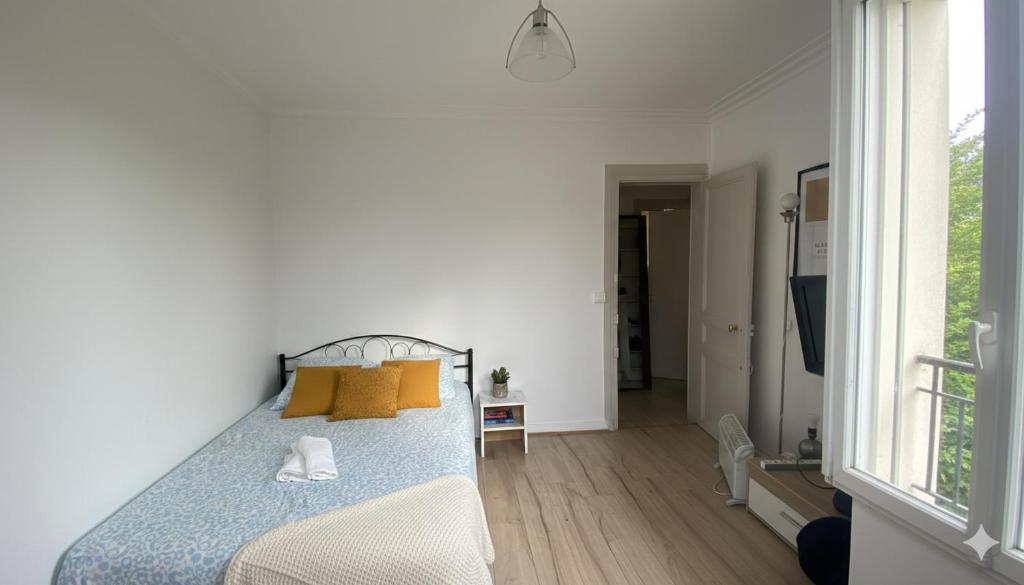 Cute apartment in Paris