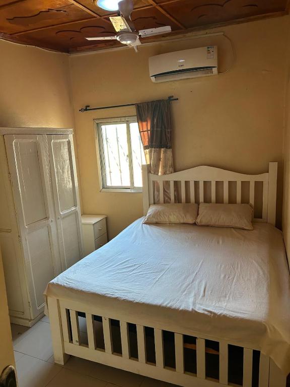 En eller flere senge i et værelse på Room 4