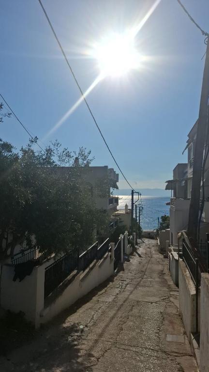 Artemis studio-sea view, private garden