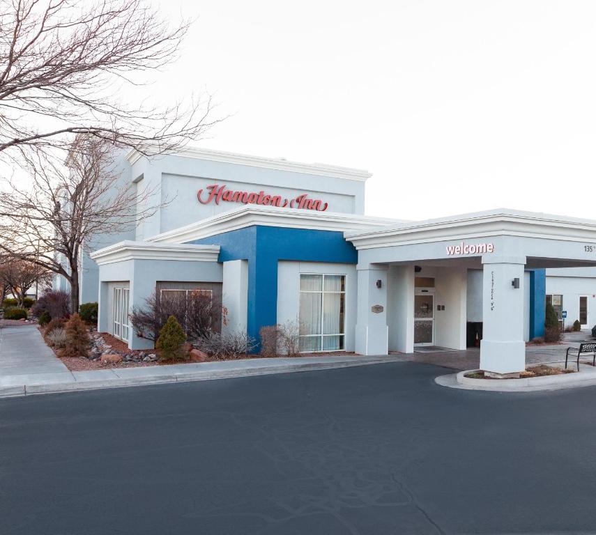 a building with a sign on the front of it at Hampton Inn Richfield in Richfield