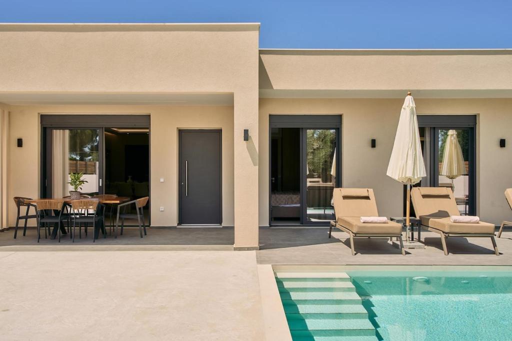Villa Aurelio, An Ethereal Delight By Mind Your Villa