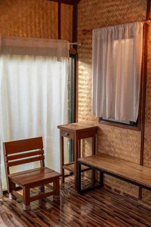 Lion Cafe Resort - Standard Twin Room