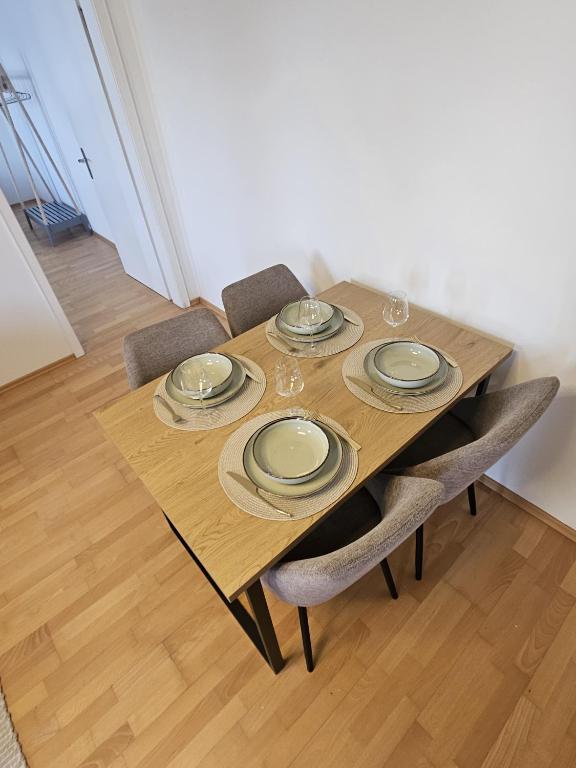 Bad Aibling Apartments - Deluxe Apartment Mit 1 Schlafzimmer Und Stadtblick