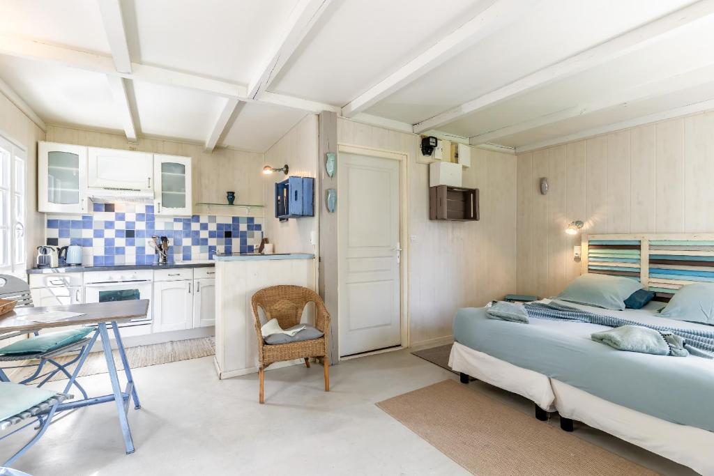 Domaine de Rhodes - 5 Chambres et 7 locations de vacances - One-Bedroom House