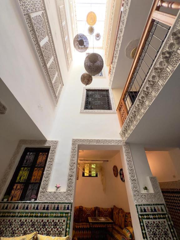 an overhead view of a room with a ceiling at Dar Jnan EL Sbil in Fez