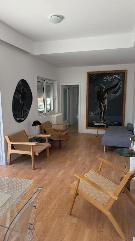 Lykavittos view - Loft Athens