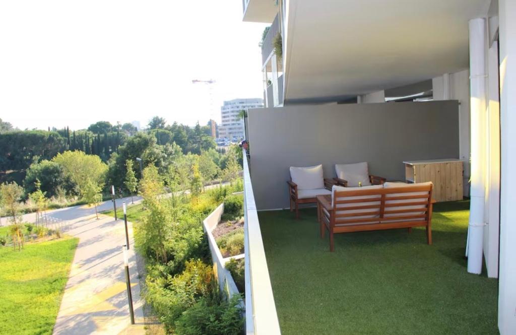 Montpellier Port Marianne T2 45 m2 terrace 20 m2