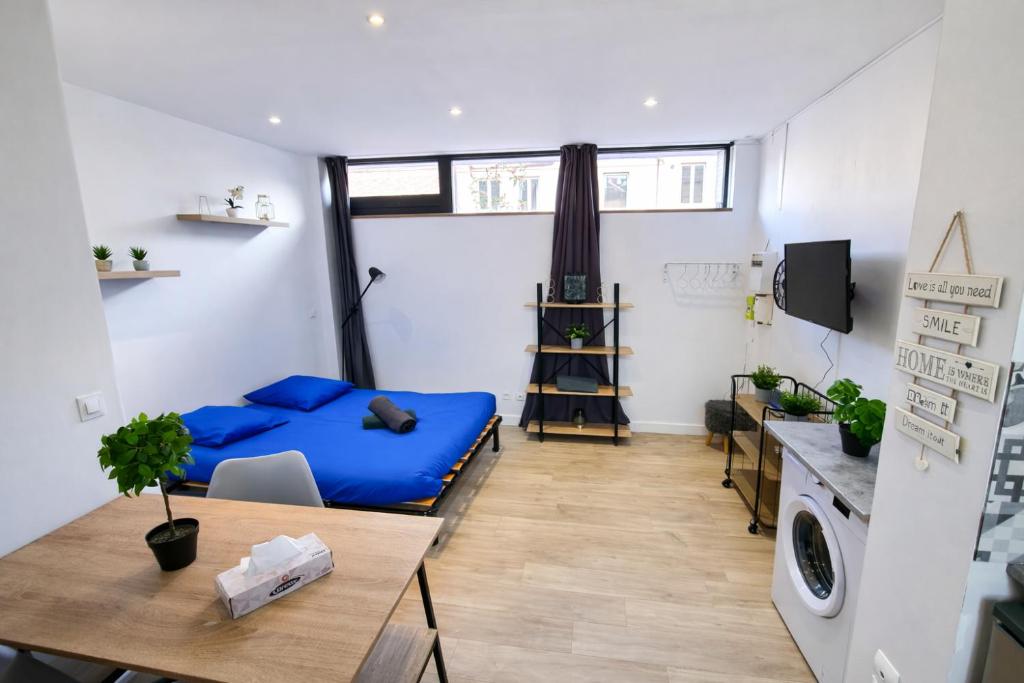 Studio avec terrasse