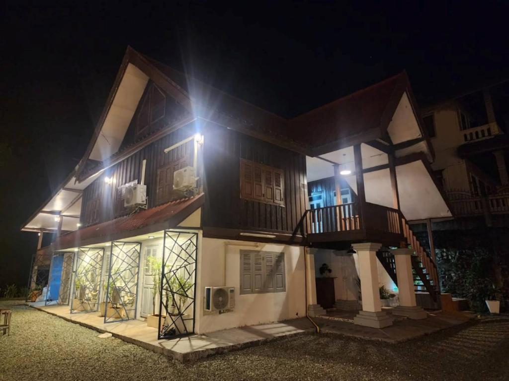 Bokeo Social and Eatery