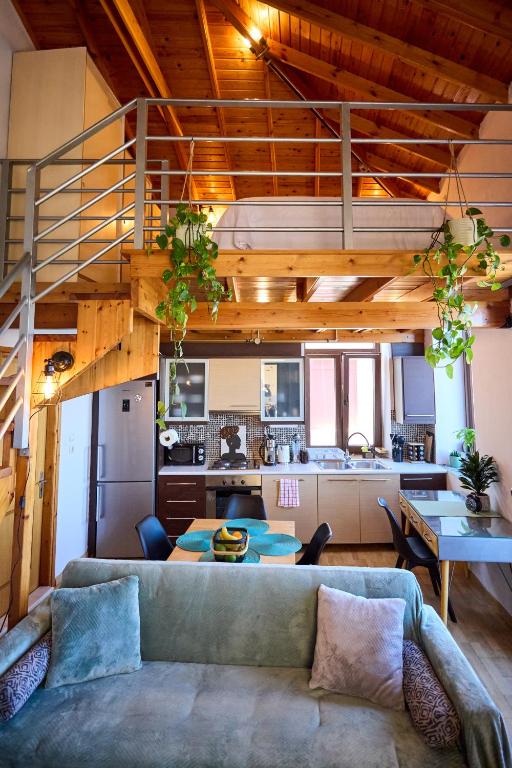 Dapur atau dapur kecil di Cozy Windmill View Apartment